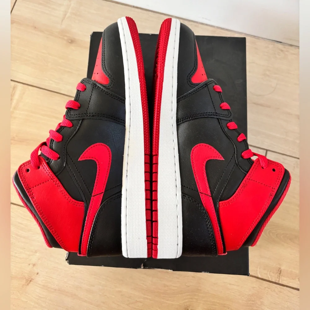 NEW Jordan 1 Mid - Black/Fire Red-White - Picture 8 of 13